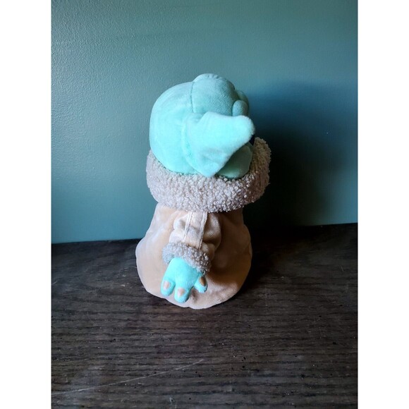 Star Wars Baby Yoda The Mandalorian 8" Small Plush Stuffed Figure 2020 - Picture 2 of 10